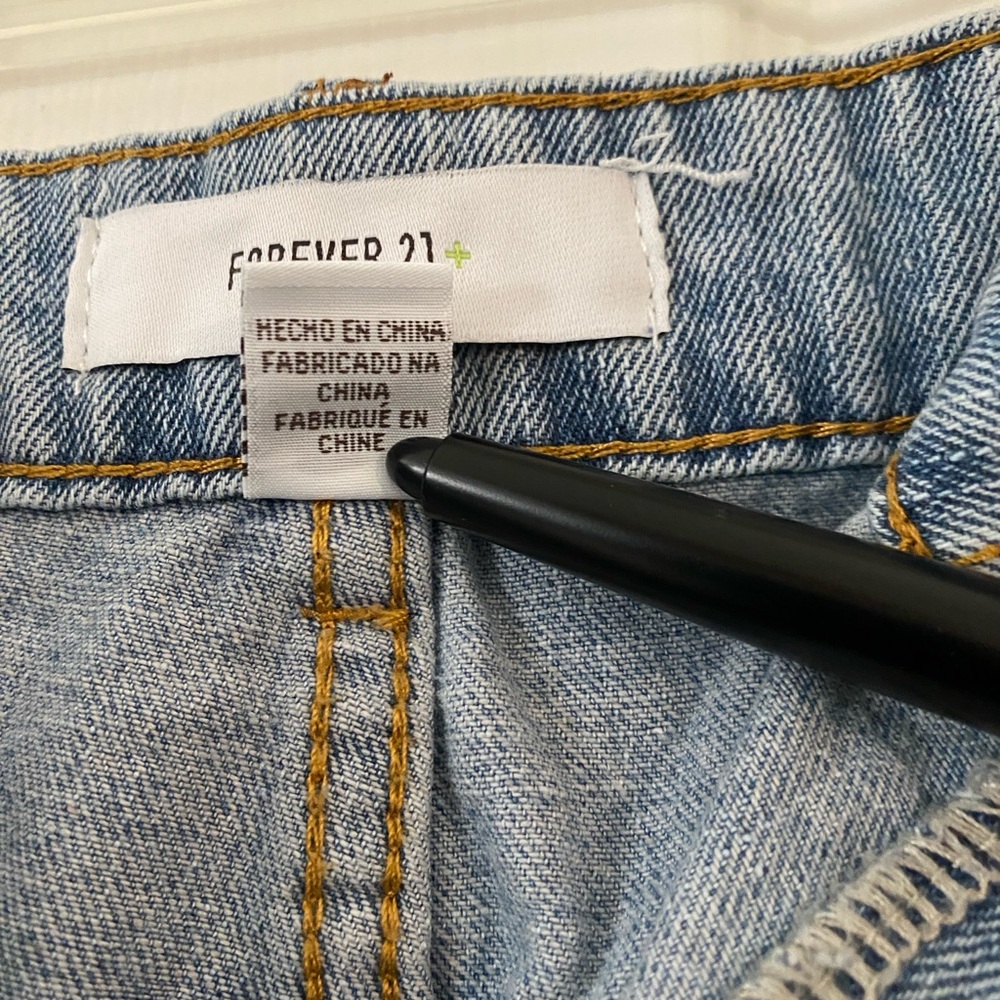 NWOT Forever 21 Light Blue Denim Midi Skirt Size 2X - Picture 9 of 13